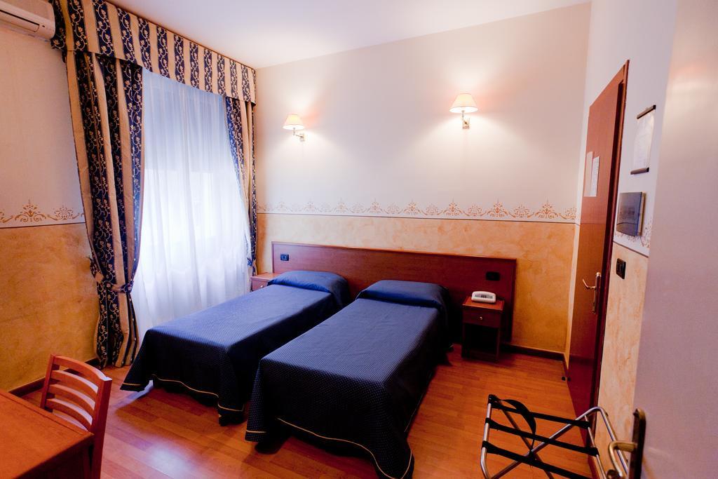 Hotel Lungomare Reggio di Calabria Dış mekan fotoğraf