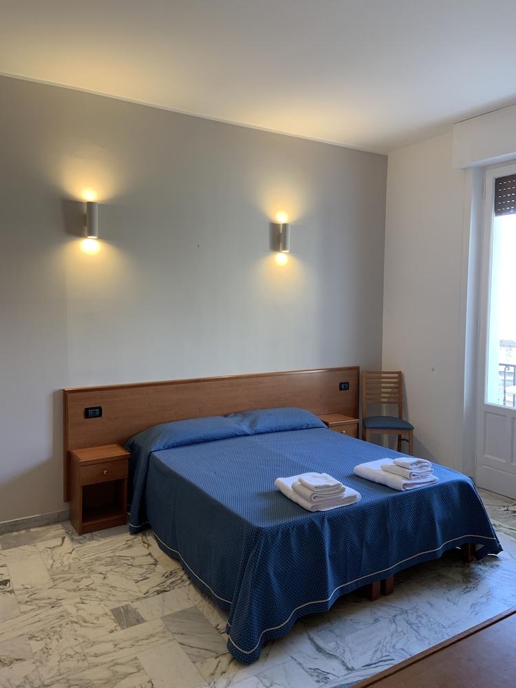 Hotel Lungomare Reggio di Calabria Dış mekan fotoğraf
