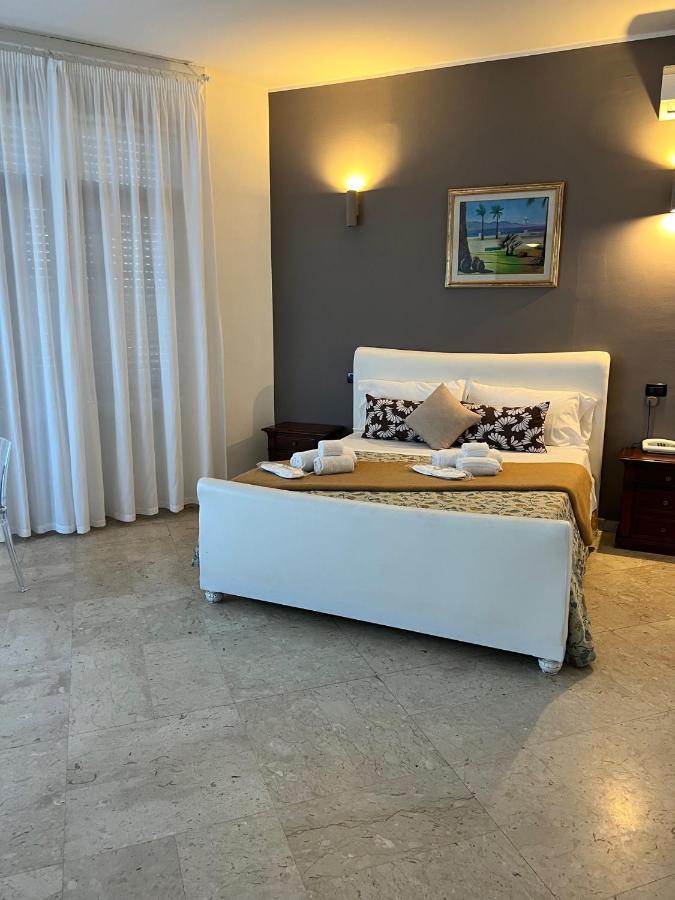Hotel Lungomare Reggio di Calabria Dış mekan fotoğraf