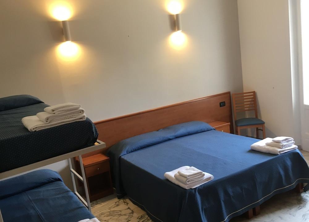 Hotel Lungomare Reggio di Calabria Dış mekan fotoğraf