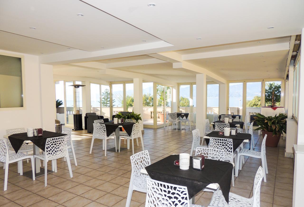 Hotel Lungomare Reggio di Calabria Dış mekan fotoğraf