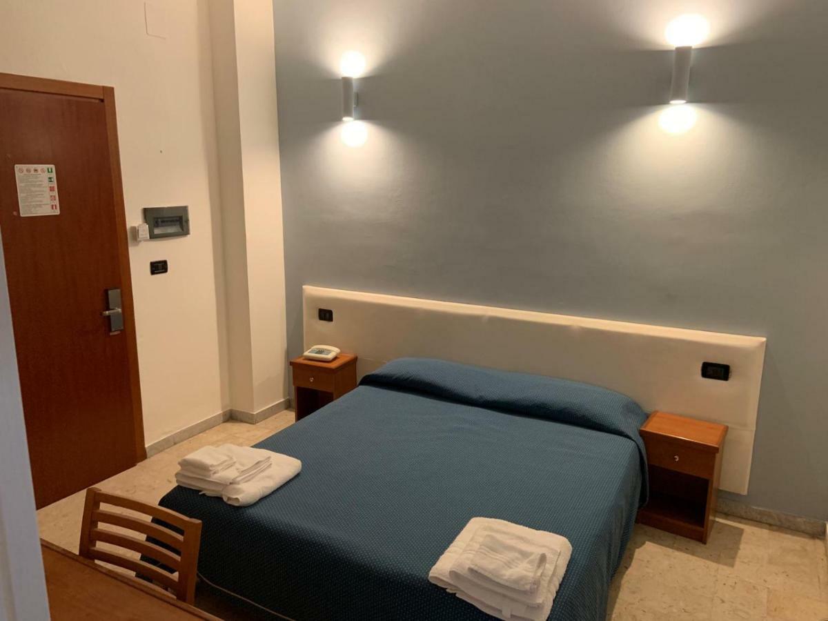Hotel Lungomare Reggio di Calabria Dış mekan fotoğraf